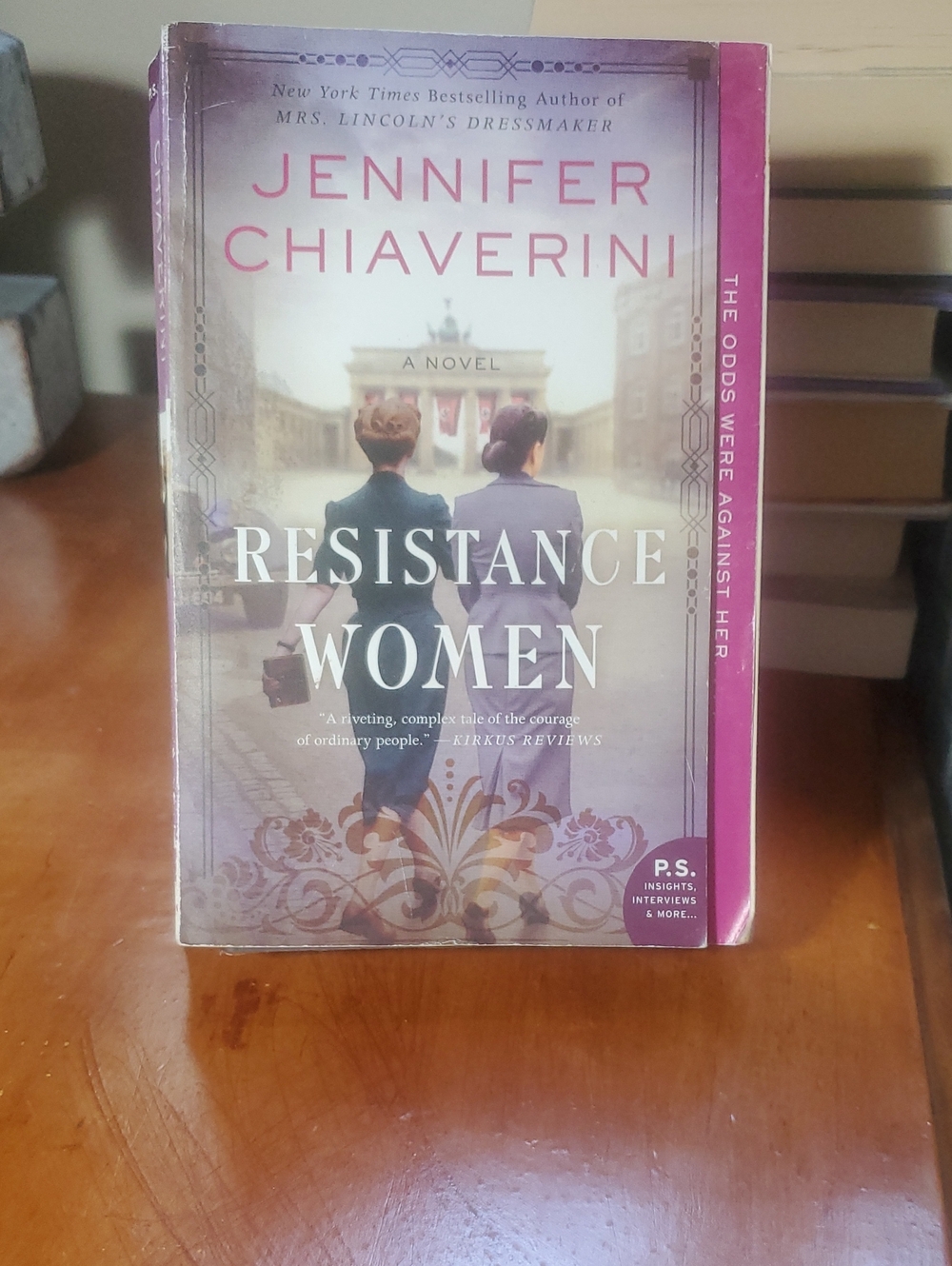 — Resistance Women (Pink Cover)